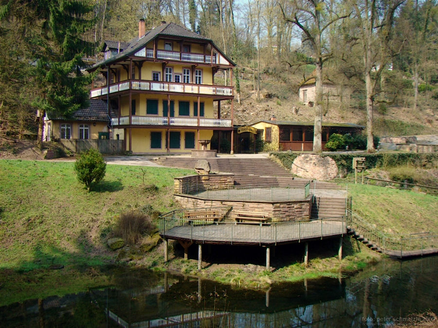 Schloss-Wolfsbrunnen